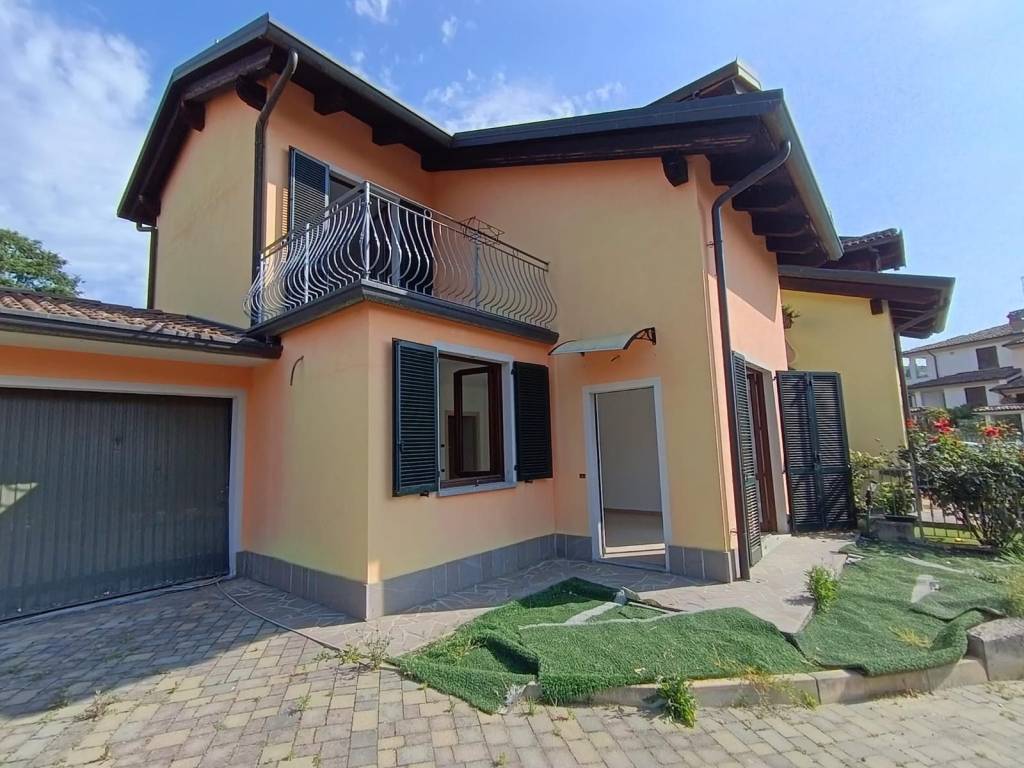 Villa unifamiliare via Alessandro Manzoni 3B, Ponte Crenna, Bagnaria